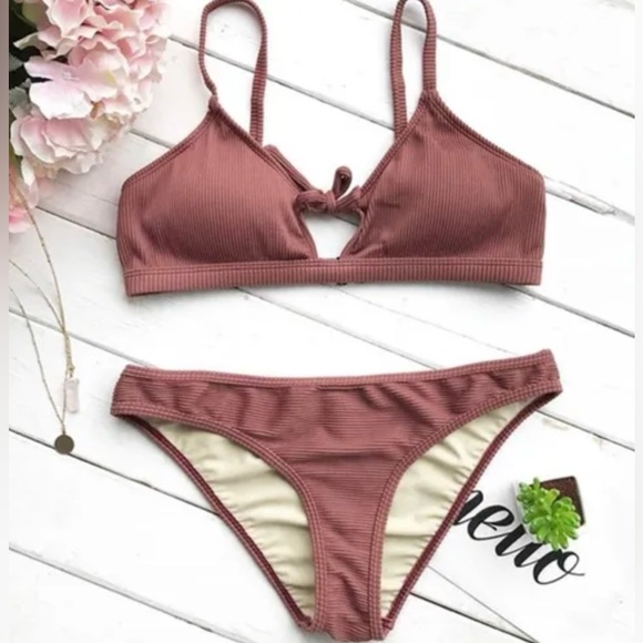 Cupshe ribbed burnt red/orange/brownish pink front tie bikini,matching bottom SM - Picture 4 of 14